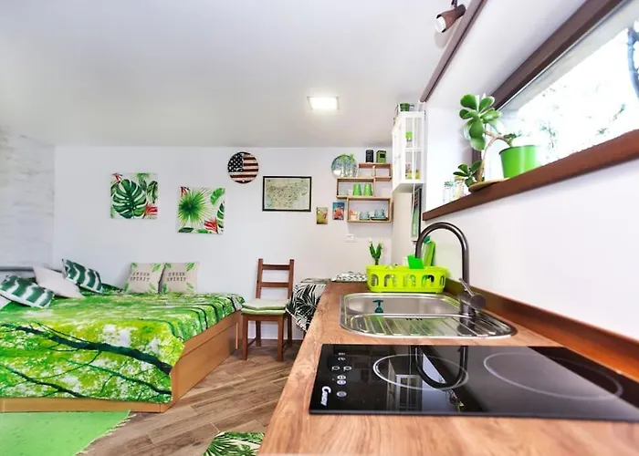 Baredi, Izola, Slovenia * イゾラ