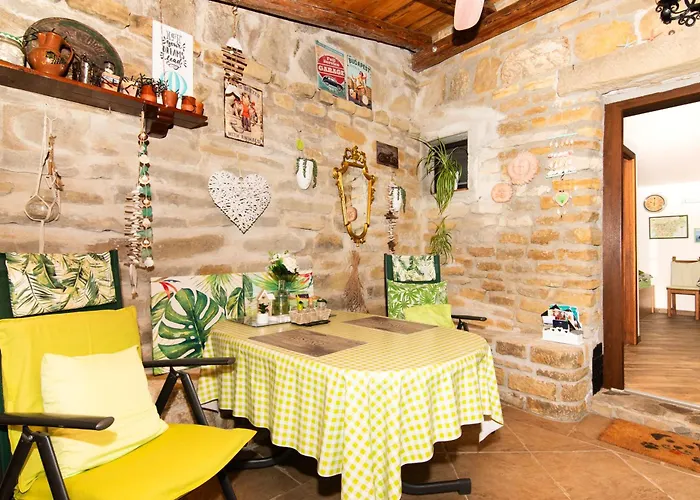 Baredi, Izola, Slovenia イゾラ